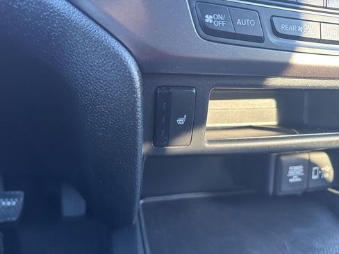 Certified 2022 Honda Pilot Sport image 32