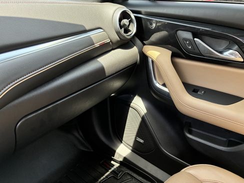 Used 2020 Chevrolet Blazer Premier w/ Driver Confidence II Package FWD image 38