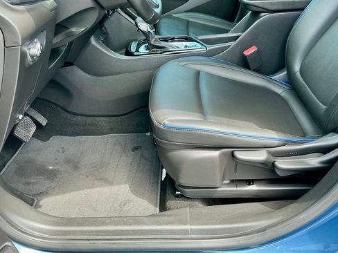 Used 2025 Buick Encore GX Sport Touring w/ Advanced Technology Package FWD image 42
