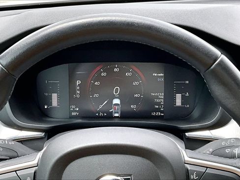 Used 2019 Volvo XC60 T6 Momentum w/ Premium Package AWD/4WD image 13