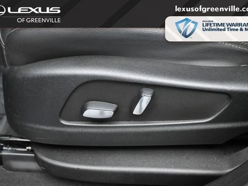 Used 2023 Cadillac XT5 Luxury FWD image 23