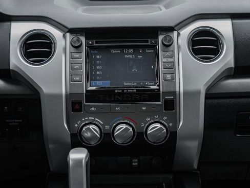 Used 2016 Toyota Tundra SR5 w/ SR5 Upgrade Package image 19