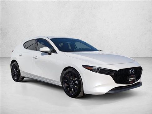 Used 2019 MAZDA MAZDA3 w/Premium Pkg image 3