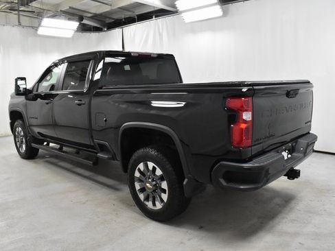 Used 2024 Chevrolet Silverado 2500 Custom w/ Custom Value Package image 7