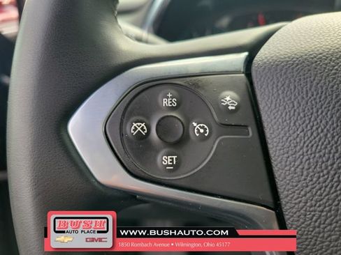 Used 2023 Chevrolet Traverse LT FWD image 24