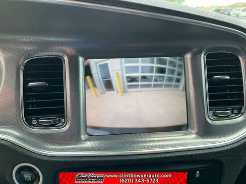 Used 2014 Dodge Charger R/T RWD image 19