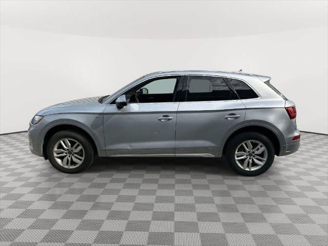 Used 2024 Audi Q5 2.0T Premium w/ Convenience Package AWD/4WD image 5