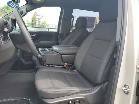 Used 2026 Chevrolet Silverado 1500 Custom w/ Turbomax Blackout Package RWD image 18