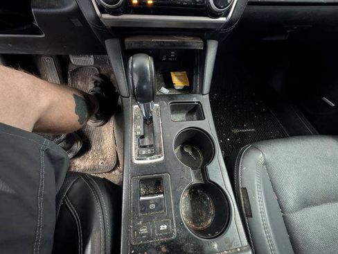 Used 2019 Subaru Outback 2.5i Limited AWD/4WD image 35
