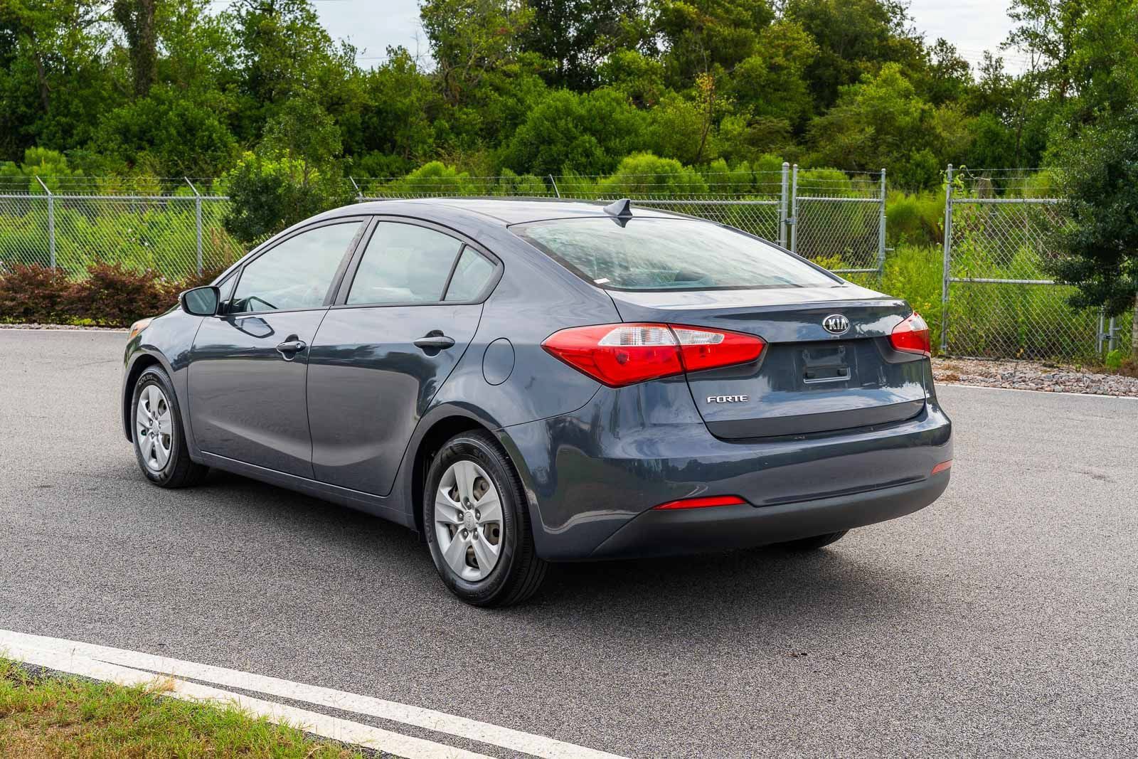 Used 2015 Kia Forte LX w/ Popular Package FWD image 5