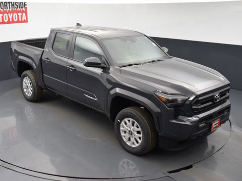 Used 2026 Toyota Tacoma SR5 image 24