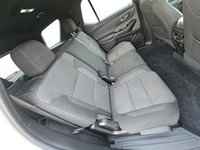 Used 2023 Chevrolet Traverse LT FWD image 29