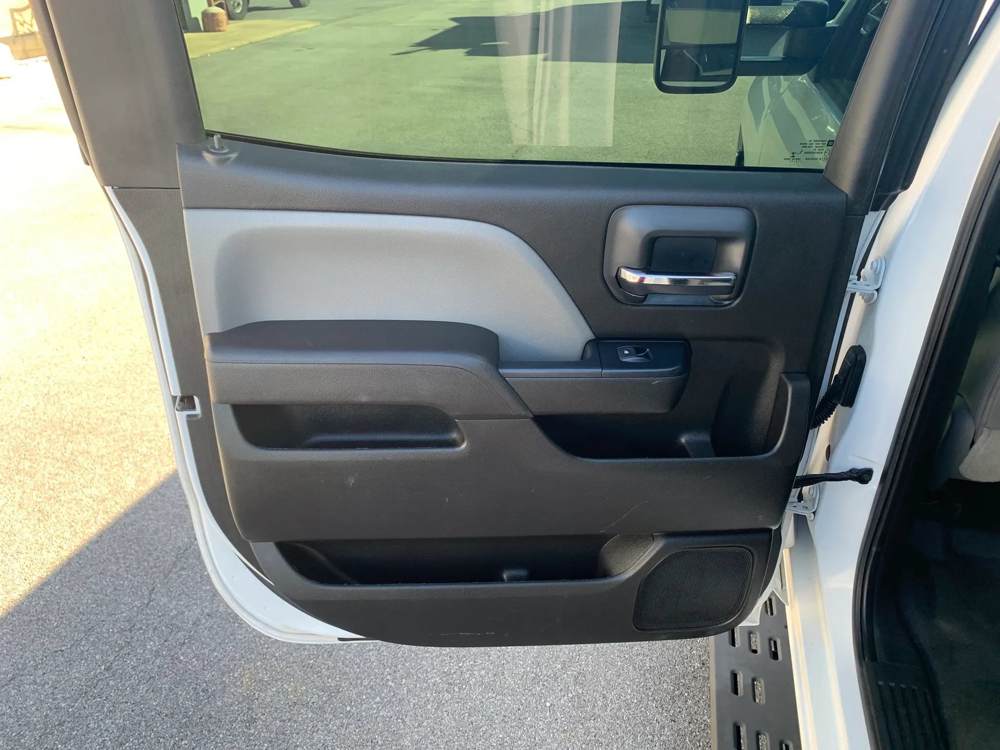 Used 2017 Chevrolet Silverado 3500 W/T AWD/4WD image 27