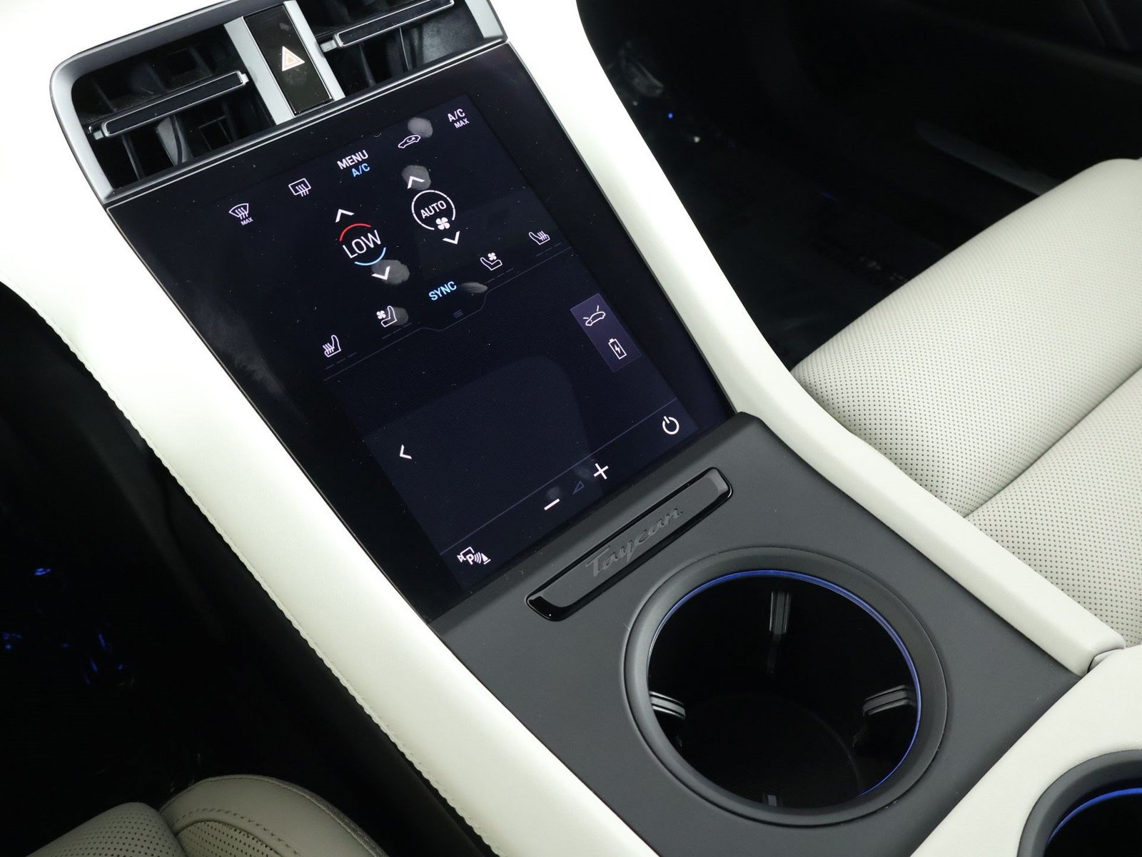 Certified 2023 Porsche Taycan 4S AWD/4WD image 18