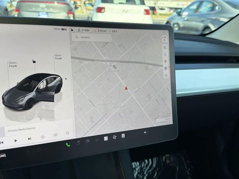 Used 2022 Tesla Model 3 Performance image 14