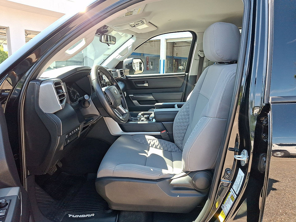Used 2023 Toyota Tundra SR5 w/ SR5 Convenience Package AWD/4WD image 11