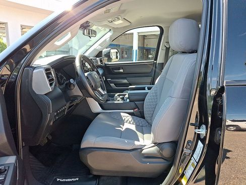 Used 2023 Toyota Tundra SR5 w/ SR5 Convenience Package AWD/4WD image 11
