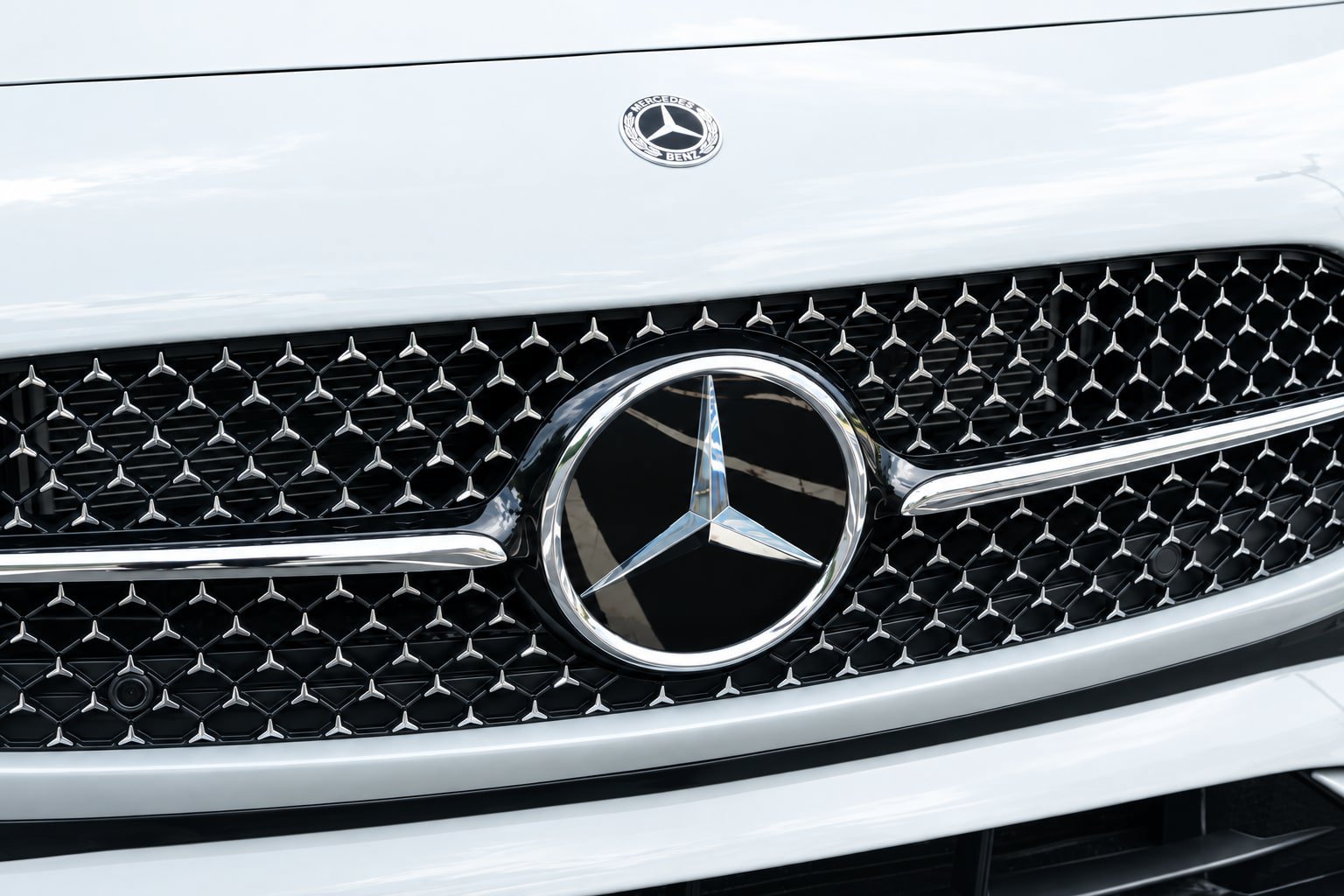 Used 2024 Mercedes-Benz CLE 450 4MATIC Cabriolet w/ Driver Assistance Package image 15