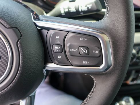 New 2026 Jeep Wrangler Unlimited Sahara AWD/4WD image 28