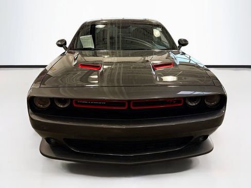 Used 2018 Dodge Challenger R/T Scat Pack w/ Driver Convenience Group image 4