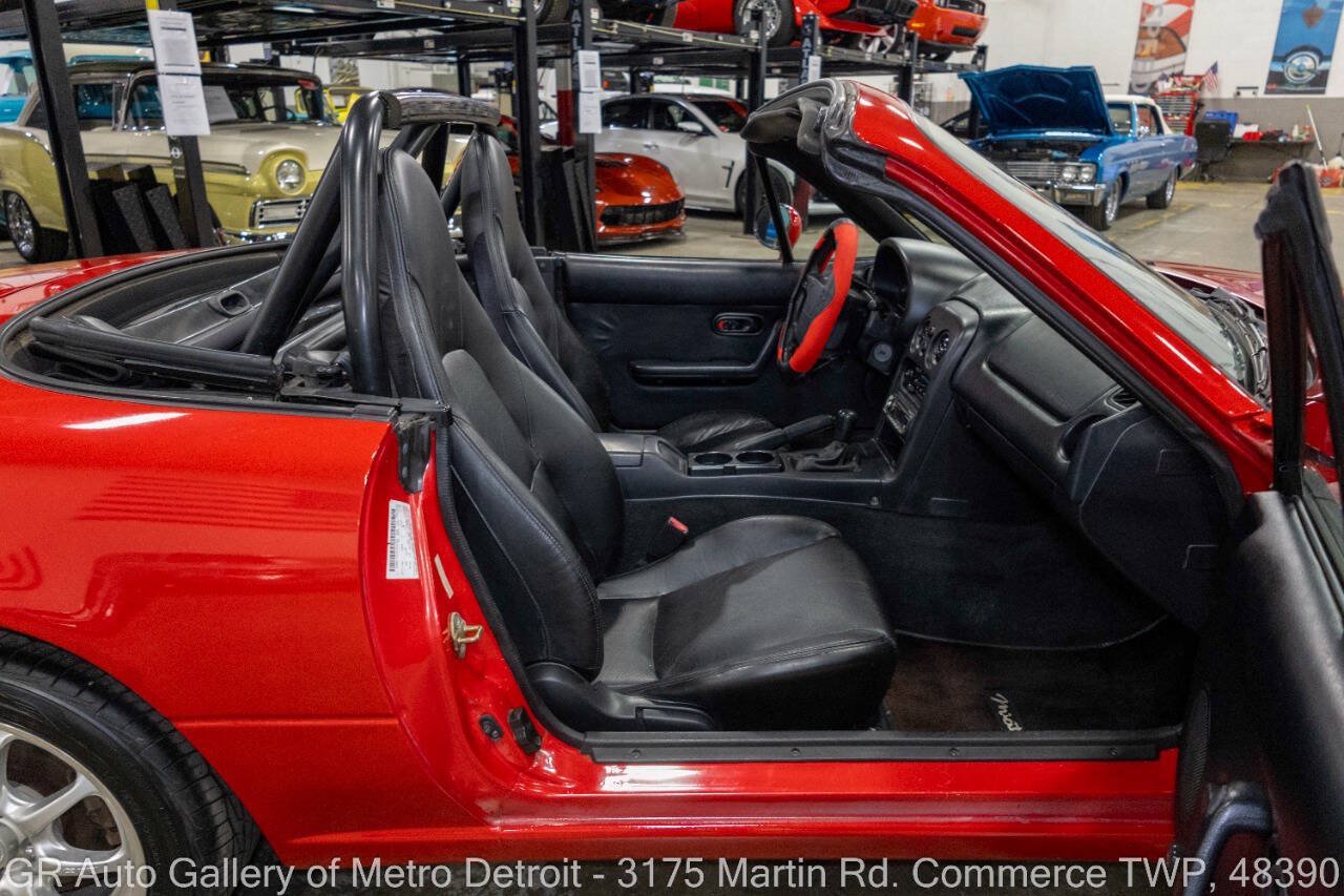 Used 1996 MAZDA MX-5 Miata RWD image 38