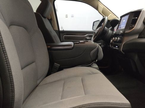 Used 2019 RAM 1500 Big Horn RWD image 21