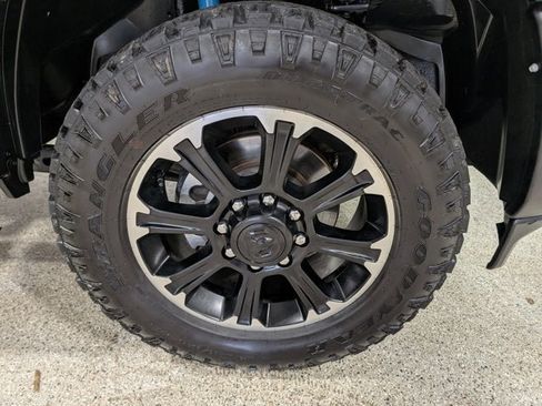 Used 2025 RAM 2500 Rebel w/ Rebel Level 2 Equipment Group AWD/4WD image 14