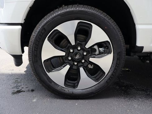 New 2025 Ford F150 Lightning Platinum image 12