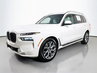 Used 2024 BMW X7 xDrive40i video 3