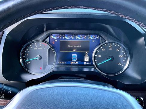 Used 2023 Ford Expedition Limited image 13