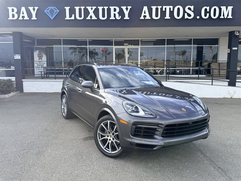 Used 2020 Porsche Cayenne AWD/4WD image 1