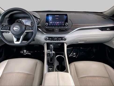Used 2022 Nissan Altima 2.5 SL FWD image 16