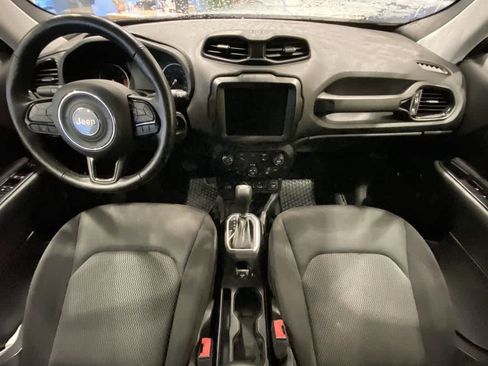 Used 2018 Jeep Renegade Altitude w/ UConnect 8.4 Nav Group image 21