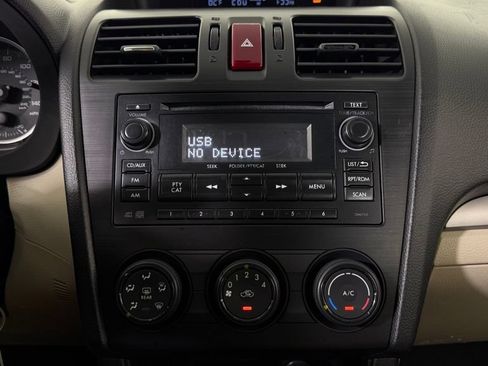 Used 2014 Subaru Crosstrek 2.0i Premium AWD/4WD image 18