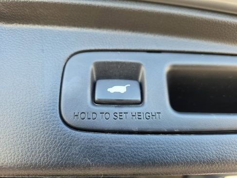 Used 2024 Honda CR-V EX-L image 12
