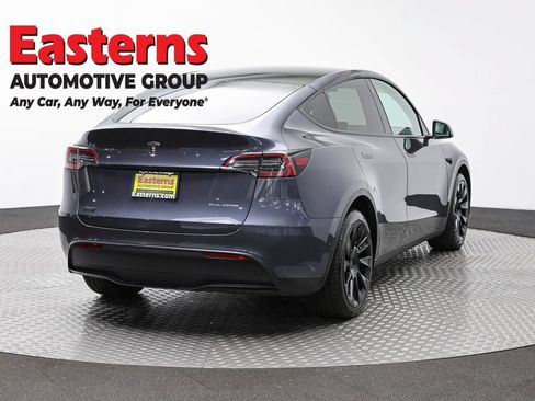 Used 2021 Tesla Model Y Long Range AWD/4WD image 5