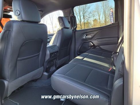 New 2025 Chevrolet Silverado EV LT image 5