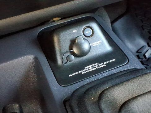 Used 1999 Jeep Wrangler SE AWD/4WD image 14