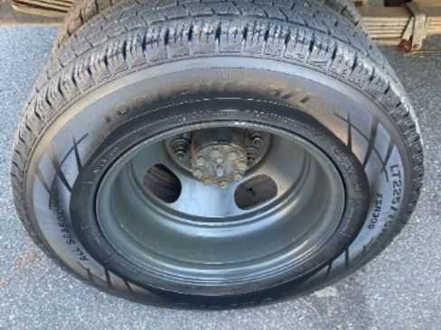 Used 2002 Chevrolet Silverado 3500 2WD Regular Cab image 21