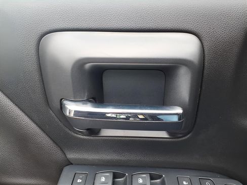 Used 2018 GMC Sierra 1500 SLE w/ SLE Value Package image 13