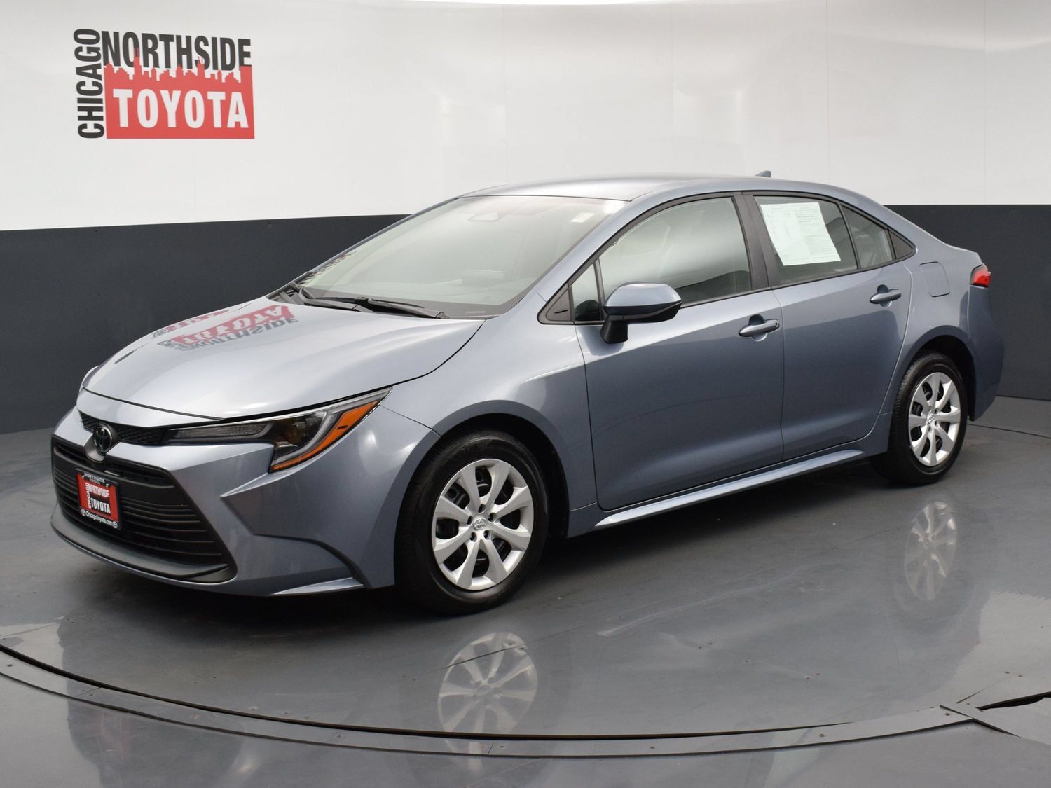Used 2025 Toyota Corolla LE FWD image 8