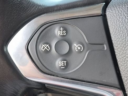 Used 2019 Chevrolet Traverse LT w/ LPO, Floor Liner Package AWD/4WD image 15