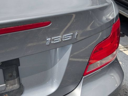 Used 2012 BMW 135i Convertible RWD image 9