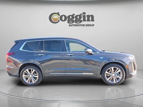 Used 2021 Cadillac XT6 Premium Luxury image 6