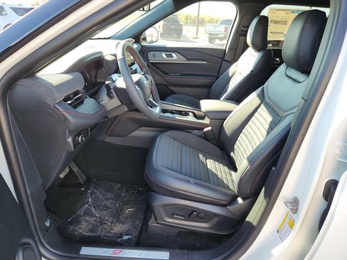 New 2026 Ford Explorer ST-Line w/ Premium Package RWD image 11