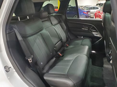 Used 2024 Land Rover Range Rover SE AWD/4WD image 21