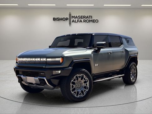 Used 2024 GMC Hummer EV 3X w/ LPO, Illumination Package AWD/4WD image 3