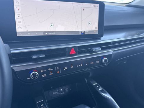 Used 2024 Kia Sorento S image 20