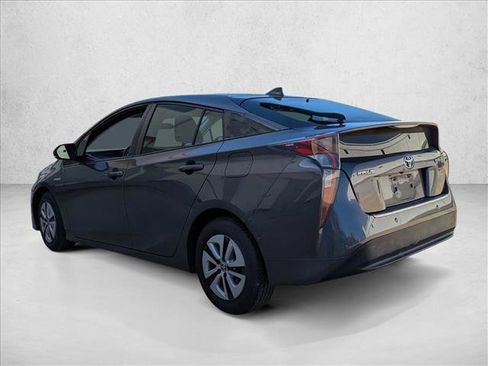 Used 2018 Toyota Prius Two image 7