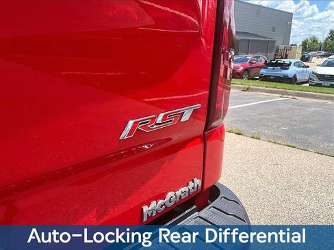 Used 2021 Chevrolet Silverado 1500 RST AWD/4WD image 29